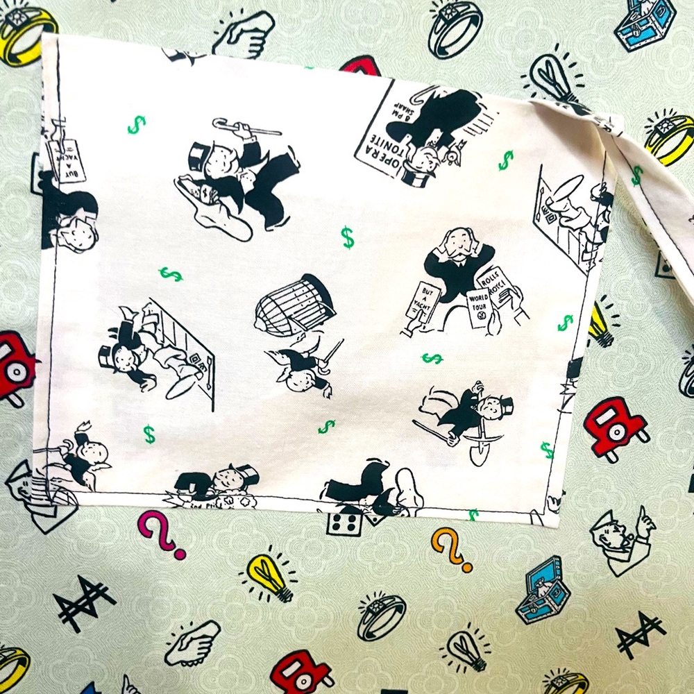 MONOPOLY APRON